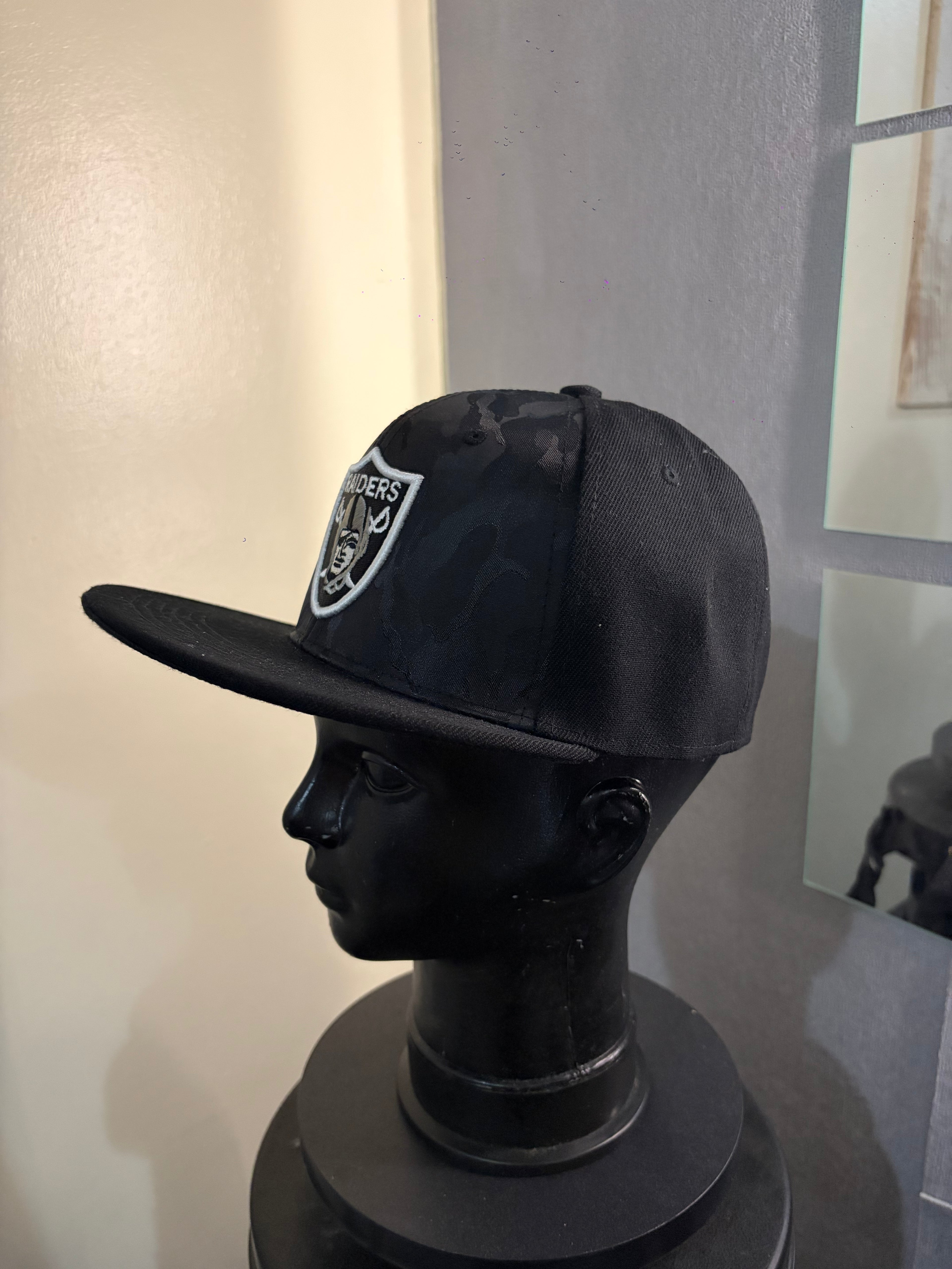 Raiders Close Cap