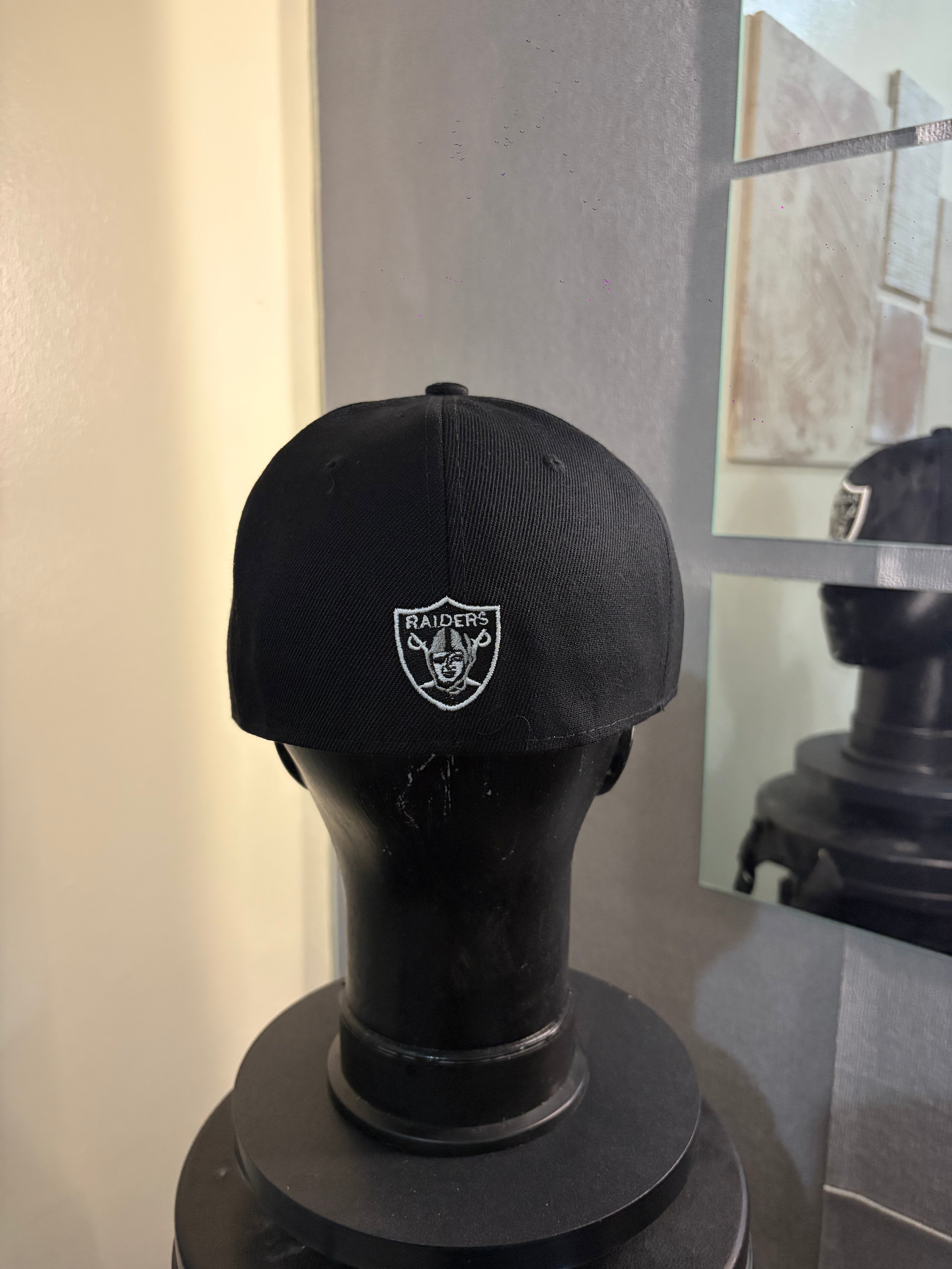 Raiders Close Cap