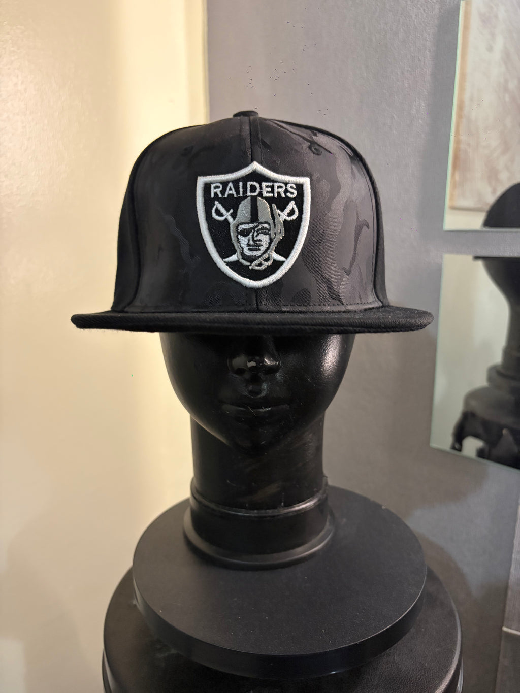 Raiders Close Cap